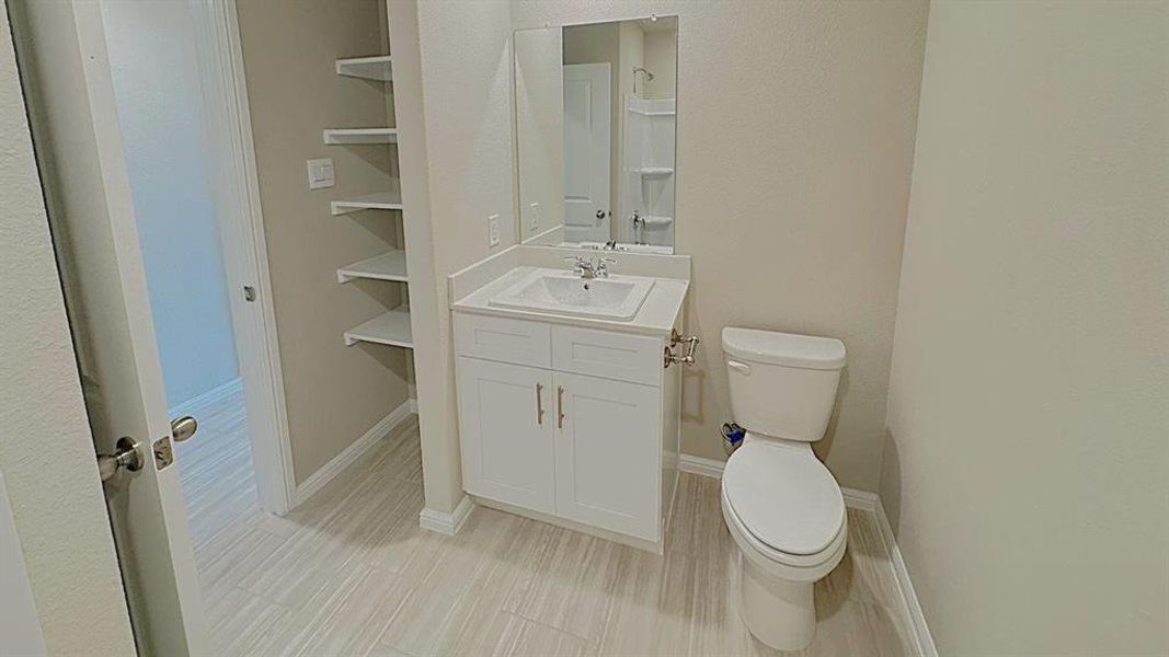 Furnished interior view inside a new home in Highlands at Chapel Creek, Fort Worth (Image 7). Furnished interior view inside a new home in Highlands at Chapel Creek, Fort Worth (Image 7).