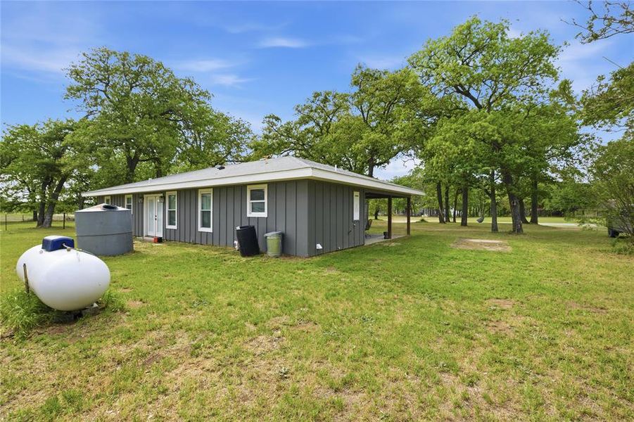Exterior details and patio area of a home in , Rosebud (Image 19).
