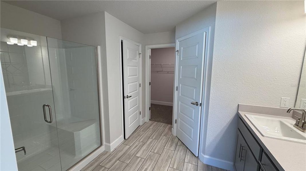 Image 7 of a home in North Port.