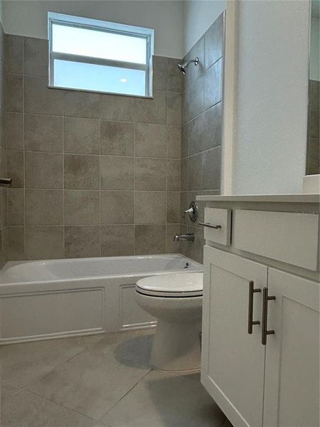 Furnished interior view inside a new home in , Englewood (Image 6).