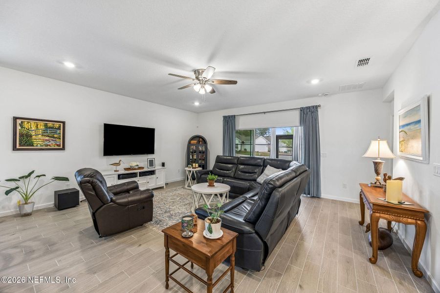 Furnished interior view inside a new home in , Yulee (Image 6).