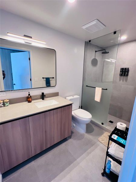 Furnished interior view inside a new home in , Miami (Image 14).