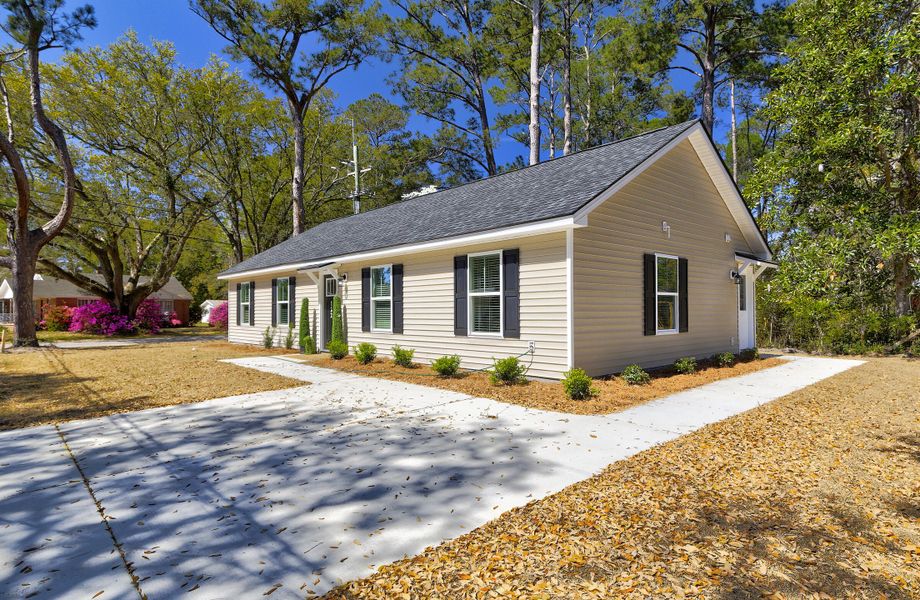 Front exterior of a new home in , Walterboro, SC, highlighting curb appeal (Image 29).