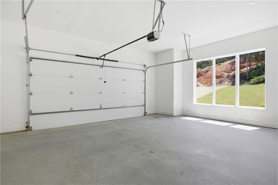 Spacious, unfurnished interior of a new home in , Powder Springs (Image 55).