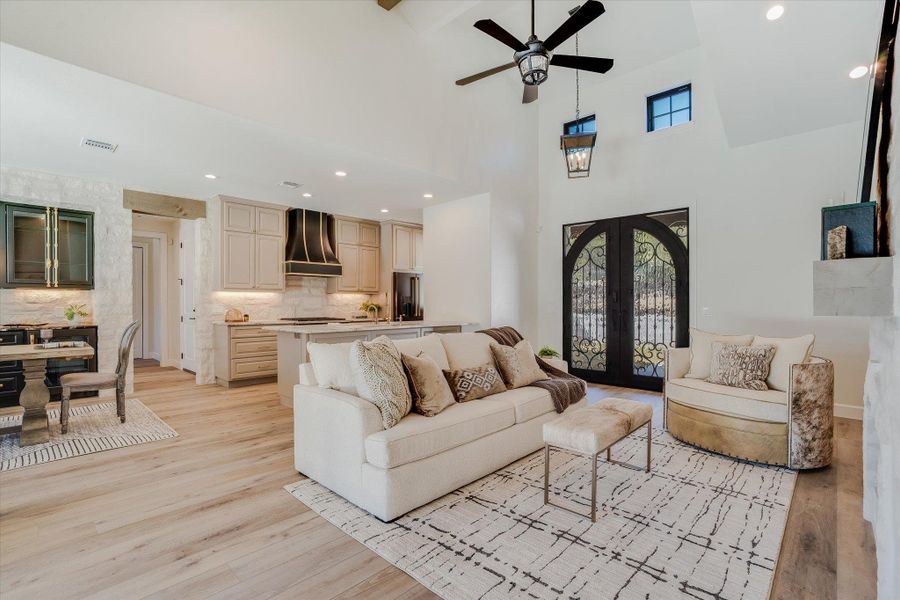 Furnished interior view inside a new home in , Wimberley (Image 7).
