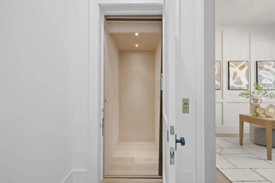 Image 77 of a home in .