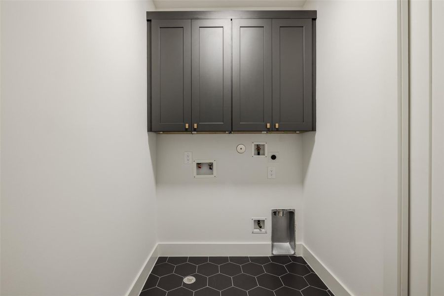 Spacious, unfurnished interior of a new home in , Houston (Image 20).