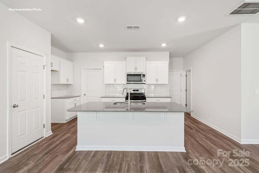 Furnished interior view inside a new home in Stanton, Richburg (Image 3).