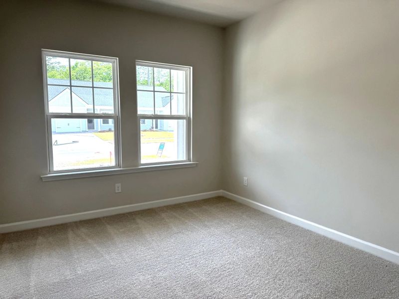 Spacious, unfurnished interior of a new home in Tea Farm, Ravenel (Image 11).