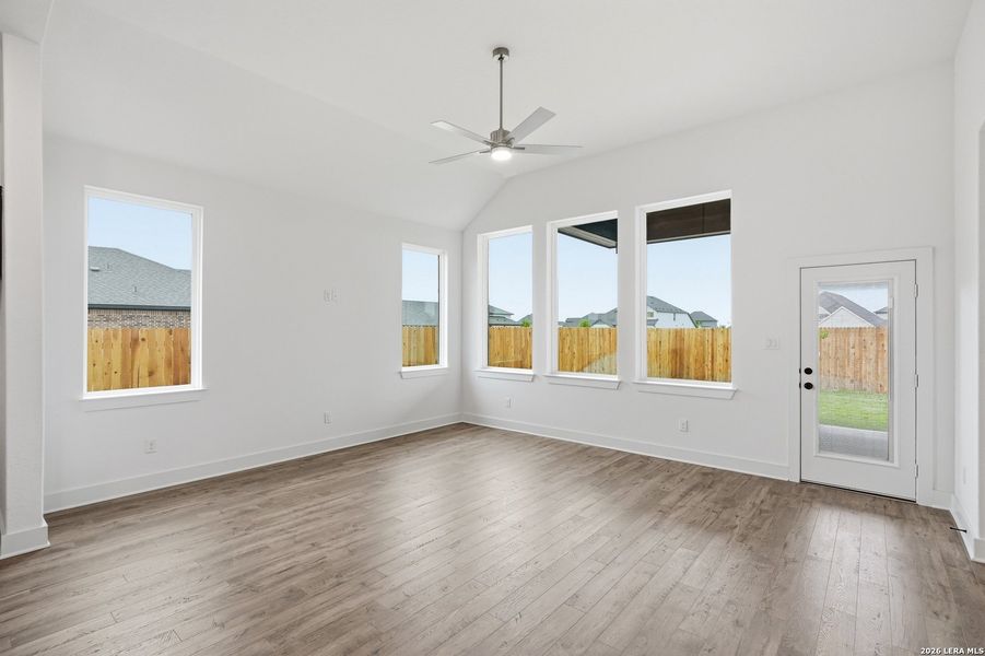 Spacious, unfurnished interior of a new home in Alsatian Oaks, Castroville (Image 34).