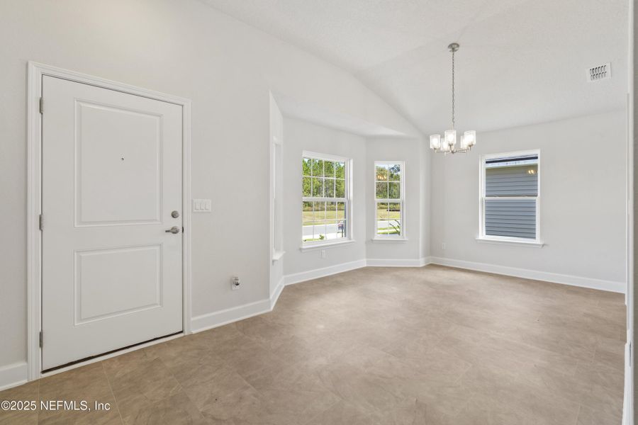 Spacious, unfurnished interior of a new home in Summerglen, Jacksonville (Image 27).
