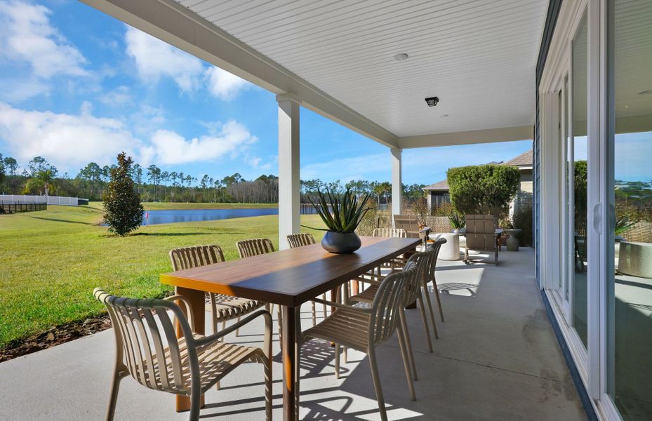 Representative exterior details of a home built from the Mahogany by Pulte Homes in Fiddler's Cove, Kingsland (Image 3).