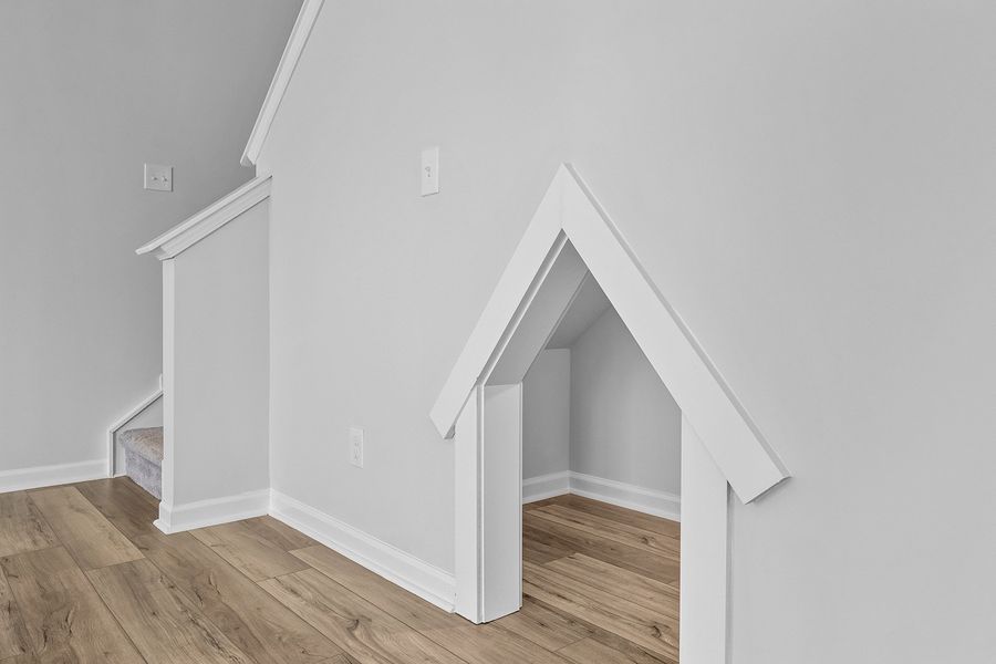 Spacious, unfurnished interior of a new home in Hanes Lake, Winston-Salem (Image 24).