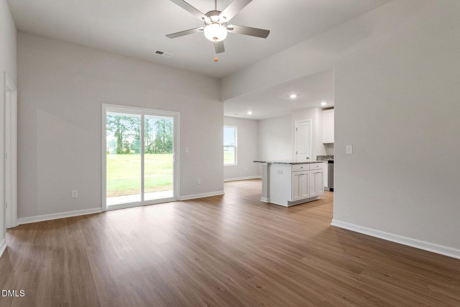 Southeast_Blanco_L_005