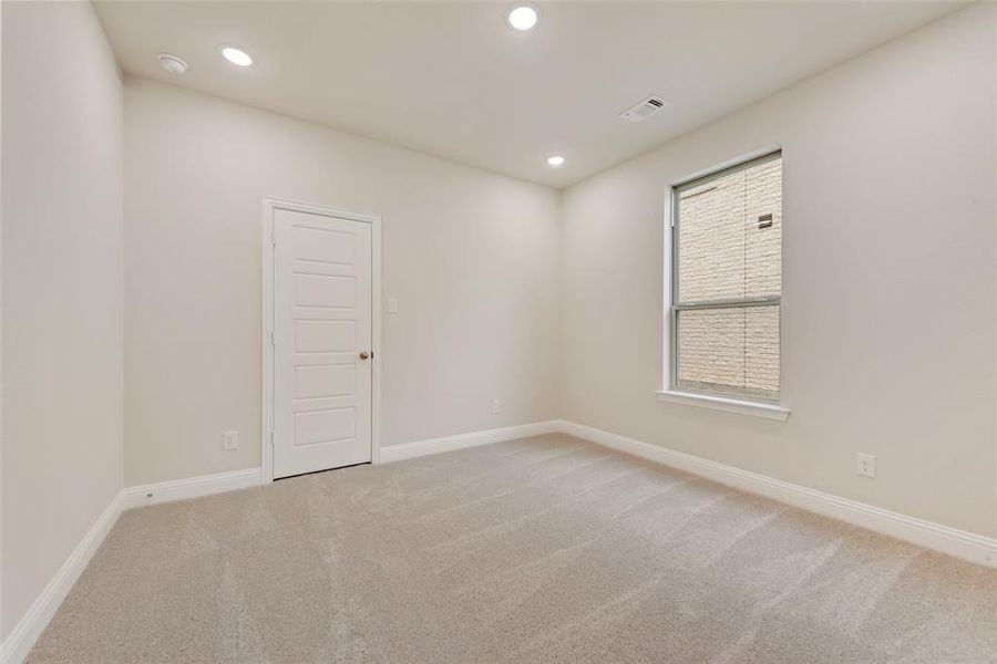 Spacious, unfurnished interior of a new home in Sutton Fields, Celina (Image 31).