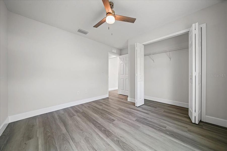 Spacious, unfurnished interior of a new home in , Ocala (Image 35).