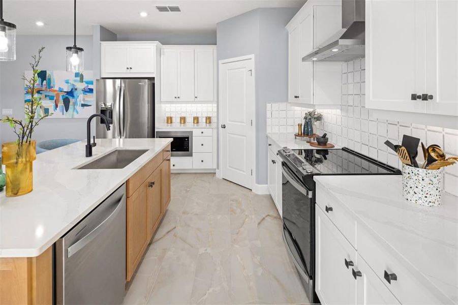 Furnished interior view inside a new home in Meadowlark Landing, Apopka (Image 7). Furnished interior view inside a new home in Meadowlark Landing, Apopka (Image 7).