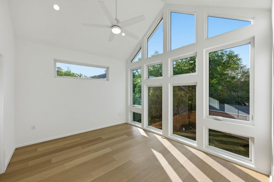Spacious, unfurnished interior of a new home in , Austin (Image 20).
