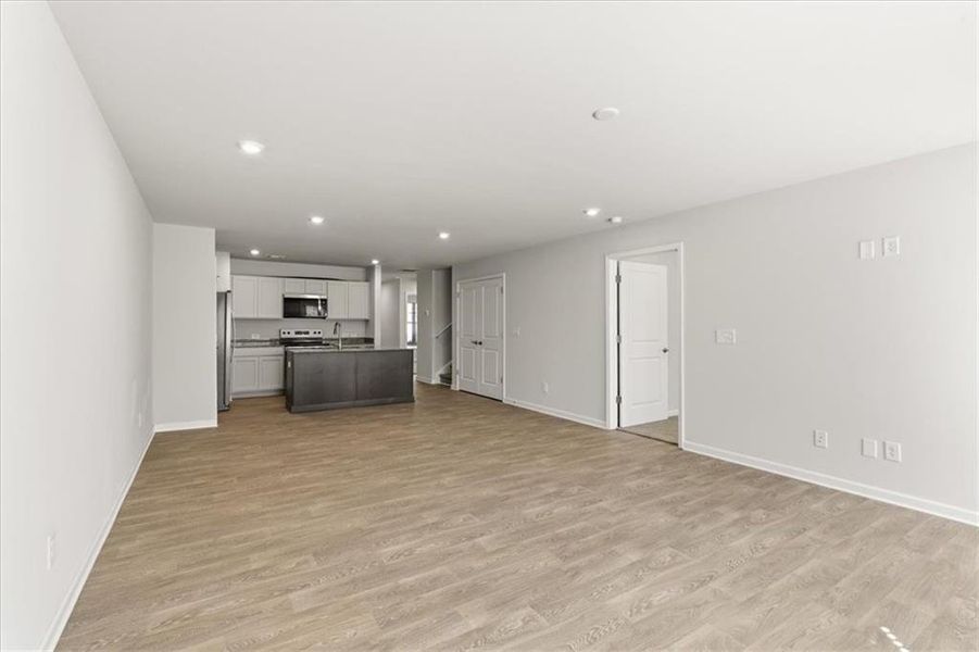 Spacious, unfurnished interior of a new home in Silver Leaf, Dawsonville (Image 19).