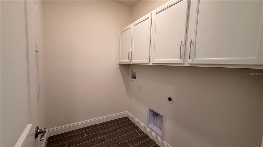 Spacious, unfurnished interior of a new home in Seaire, Parrish (Image 13).