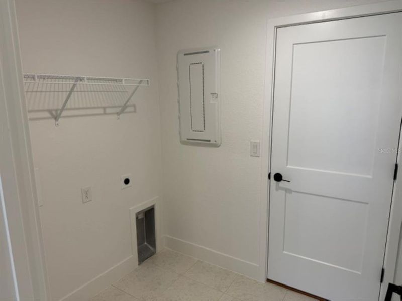 Spacious, unfurnished interior of a new home in , Ocala (Image 16).