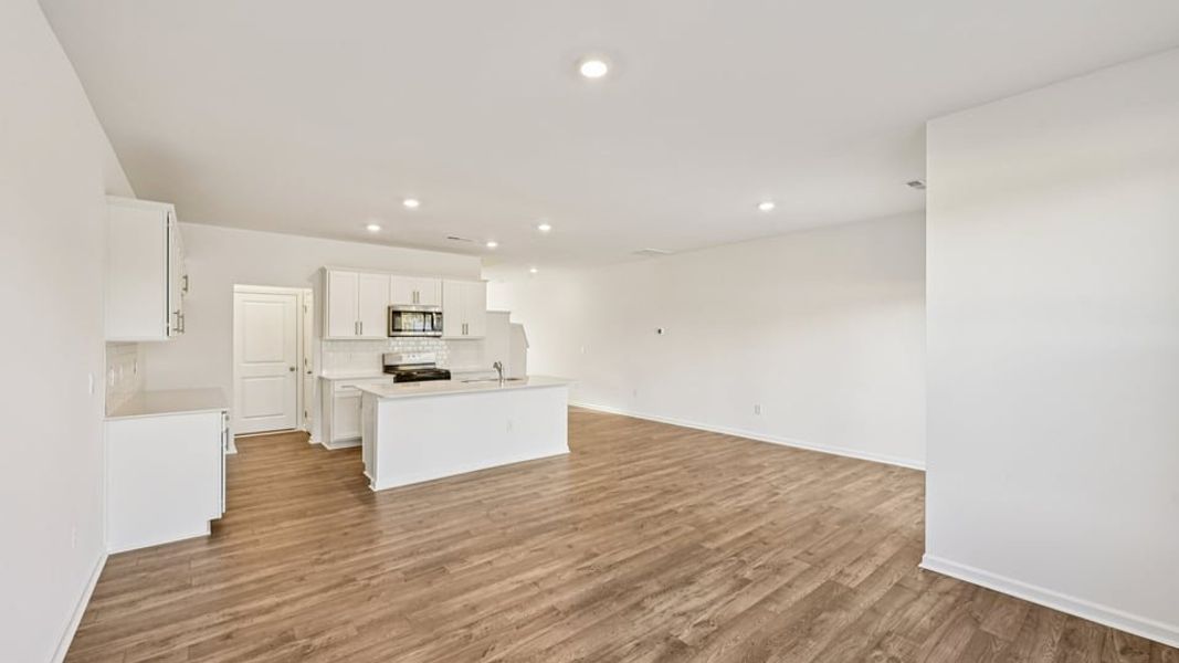 Spacious, unfurnished interior of a new home in Chapel Townes, Raleigh (Image 15).