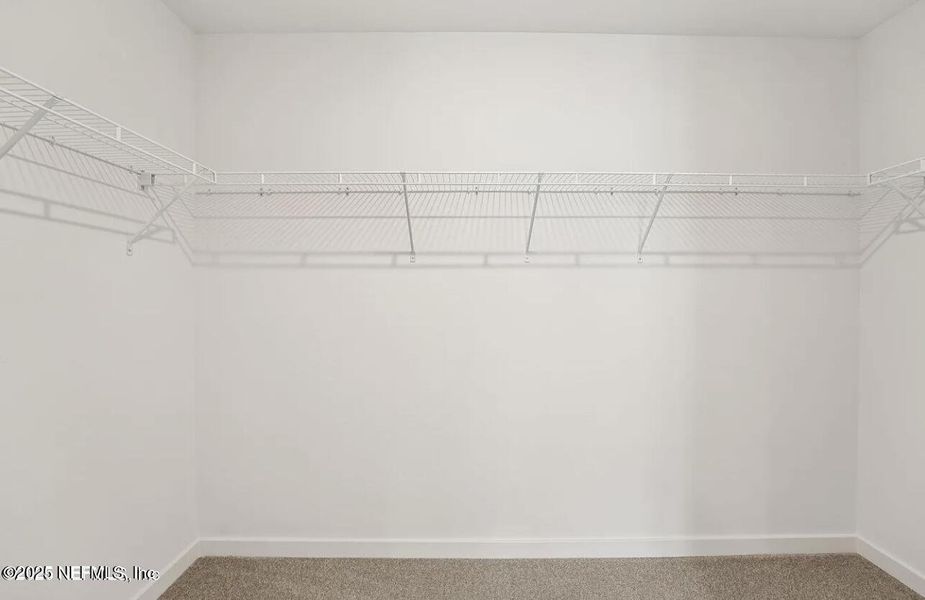 Spacious, unfurnished interior of a new home in Kings Crossing, Jacksonville (Image 15).