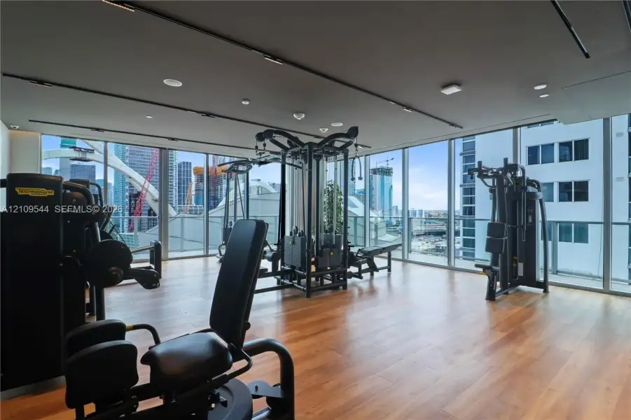 Community amenities in , Miami (Image 82).