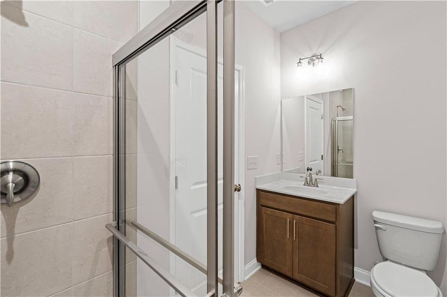 Furnished interior view inside a new home in Reunion, Hoschton (Image 3).