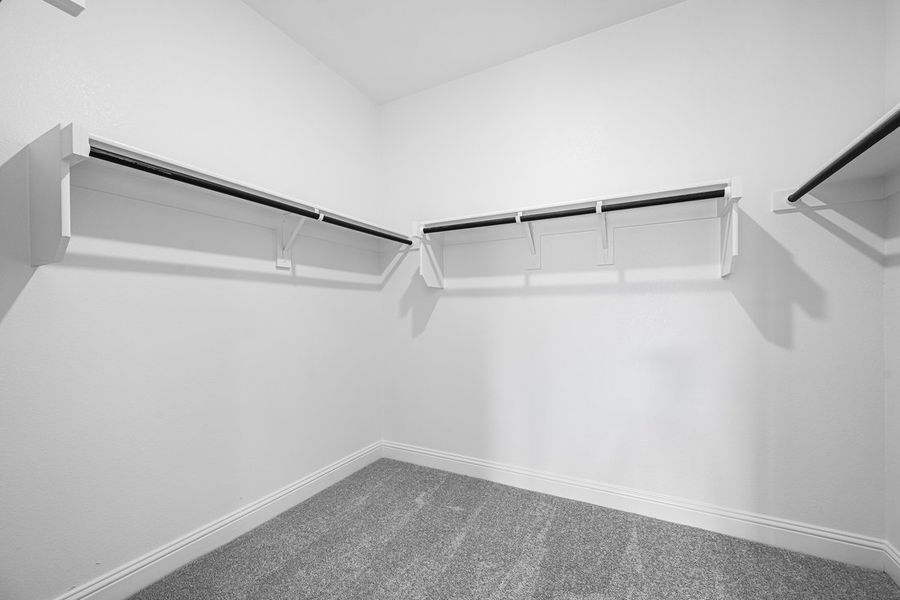 Spacious, unfurnished interior of a new home in Madero 50s, Fort Worth (Image 20).