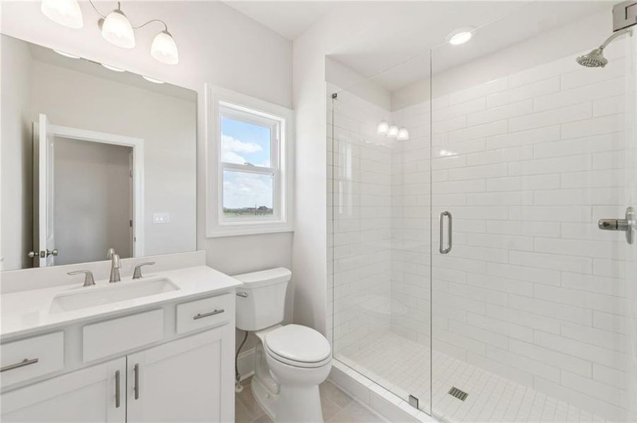 Furnished interior view inside a new home in Aberdeen, Hoschton (Image 10).