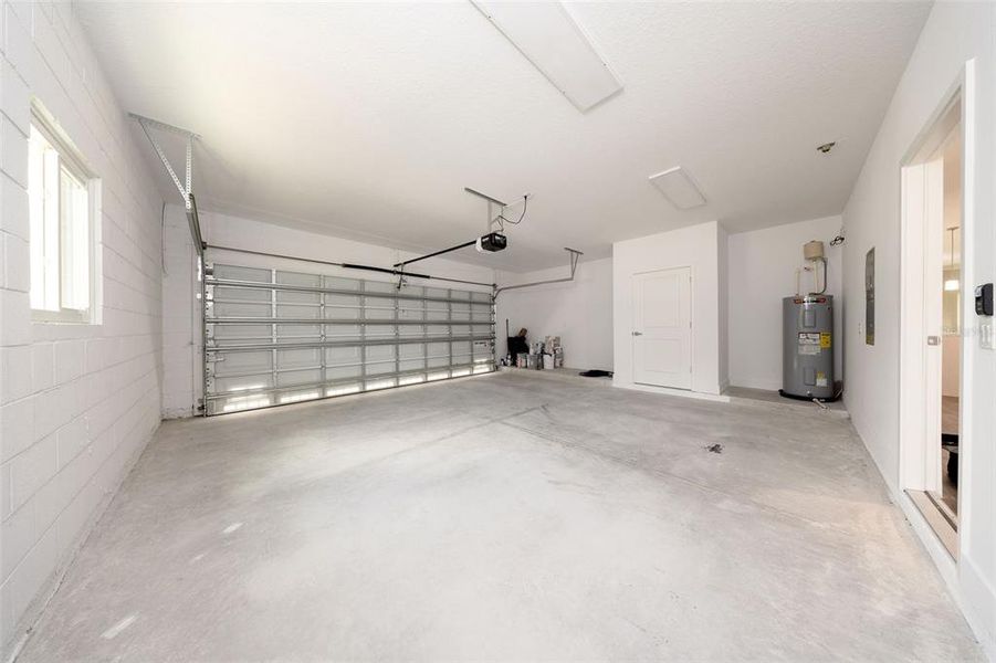 Spacious, unfurnished interior of a new home in , Deltona (Image 39). Spacious, unfurnished interior of a new home in , Deltona (Image 39).