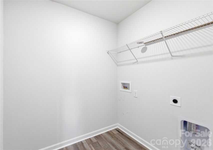 Spacious, unfurnished interior of a new home in Elizabeth, Fort Mill (Image 30).