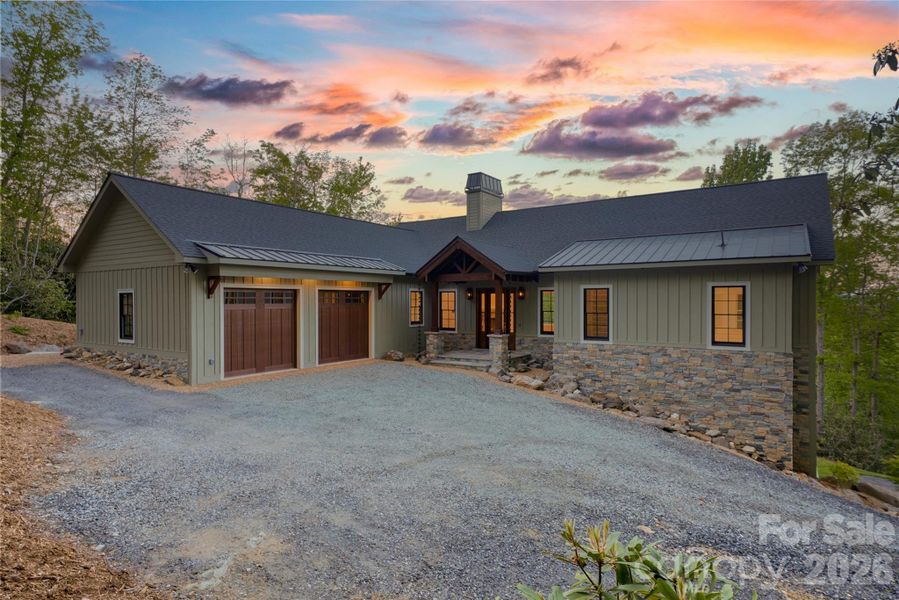 Exterior details and patio area of a home in , Newland (Image 19).