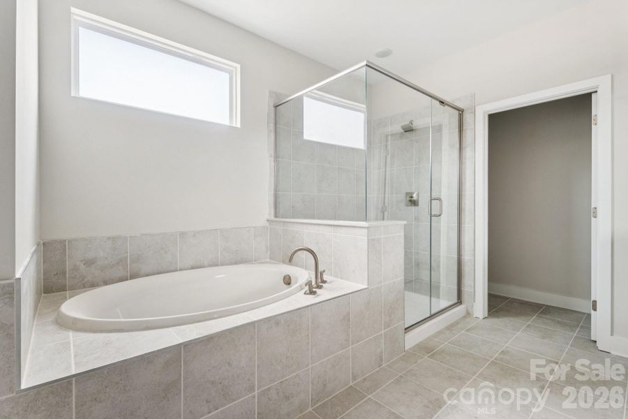 Furnished interior view inside a new home in Stonemill, Monroe (Image 5).