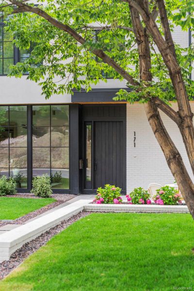 Exterior details and patio area of a home in , Denver (Image 28).