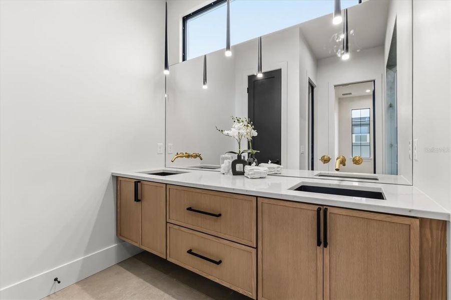 Furnished interior view inside a new home in , Winter Park (Image 33).