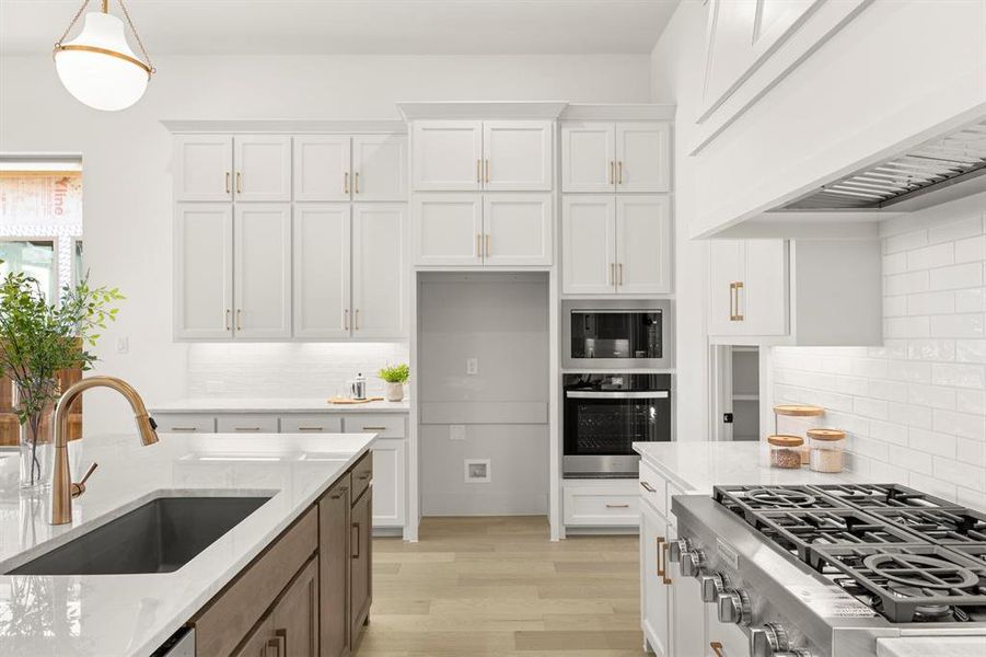 24. 2681 Pelican - Kitchen (4)