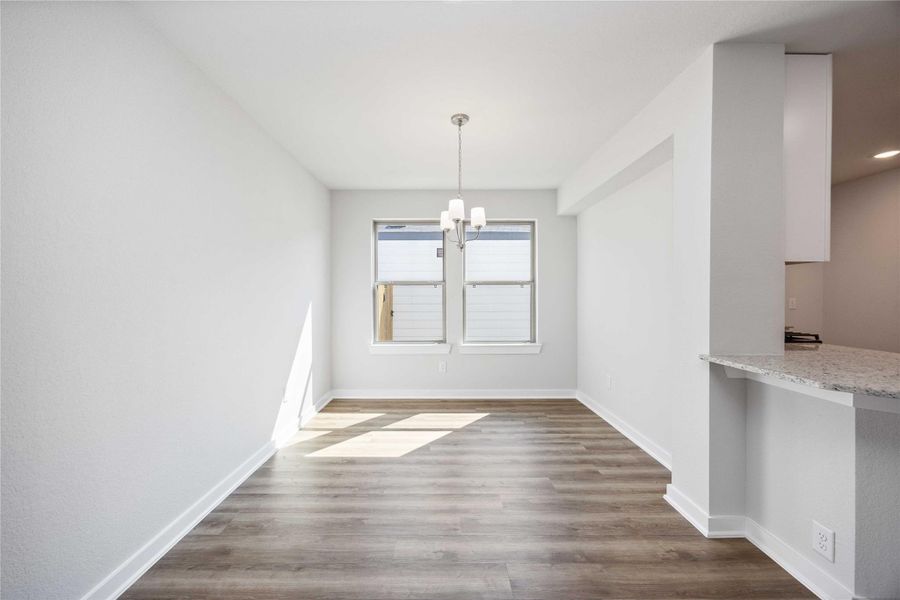 Spacious, unfurnished interior of a new home in Sandrock Station, Houston (Image 13).