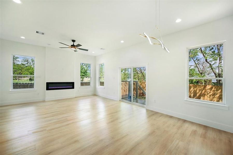 Image 40 of a home in .