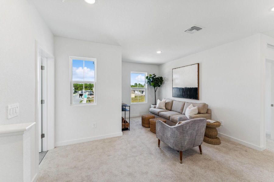 Spacious, unfurnished interior of a new home in , Fort Pierce (Image 24).