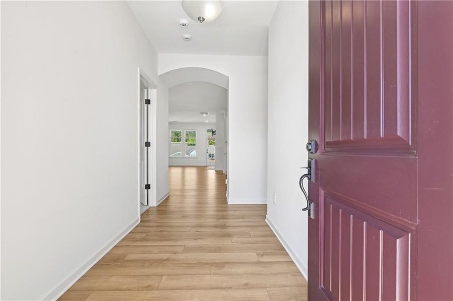 Spacious, unfurnished interior of a new home in Poplar Place, Dallas (Image 39).