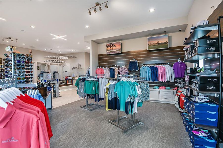 Image 44 of a home in Esplanade at Azario Lakewood Ranch. Image 44 of a home in Esplanade at Azario Lakewood Ranch.