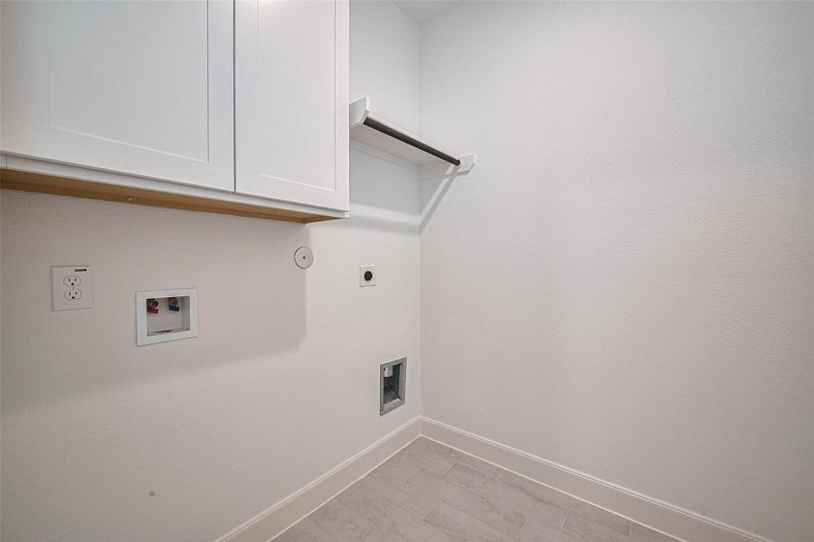 Image 43 of a home in Lago Mar.