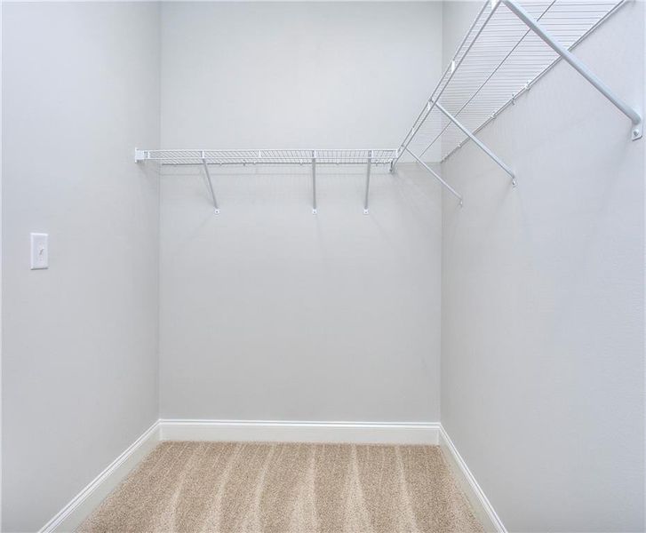 Spacious, unfurnished interior of a new home in , Homer (Image 30).