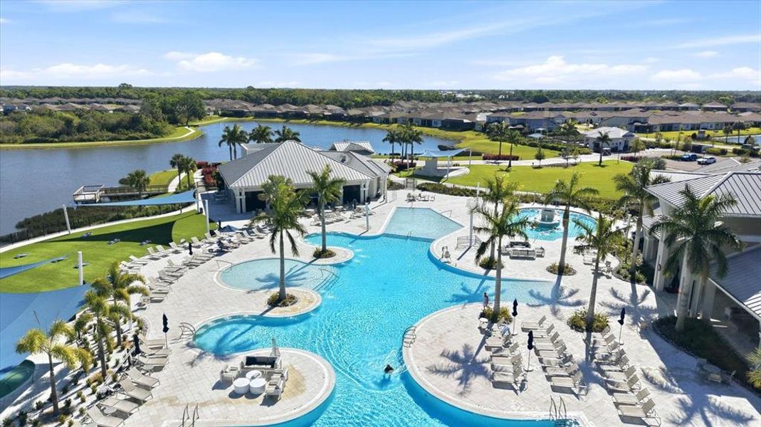 Community amenities in , Parrish (Image 52).