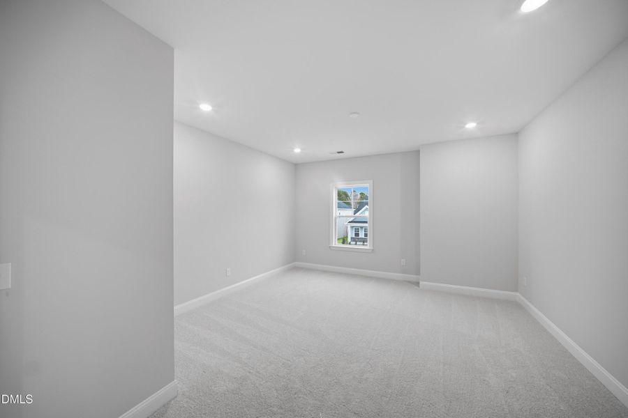 SUN_Everlee_Pic_TryonIII_QMI_217_GameRoo