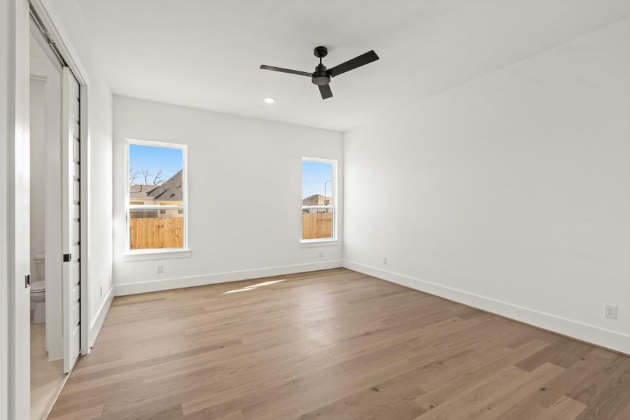 Spacious, unfurnished interior of a new home in Weston Lakes, Fulshear (Image 32). Spacious, unfurnished interior of a new home in Weston Lakes, Fulshear (Image 32).
