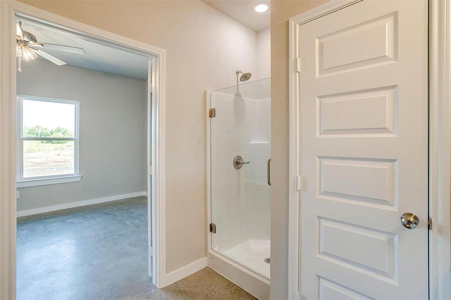 Spacious, unfurnished interior of a new home in , Rio Vista (Image 17).