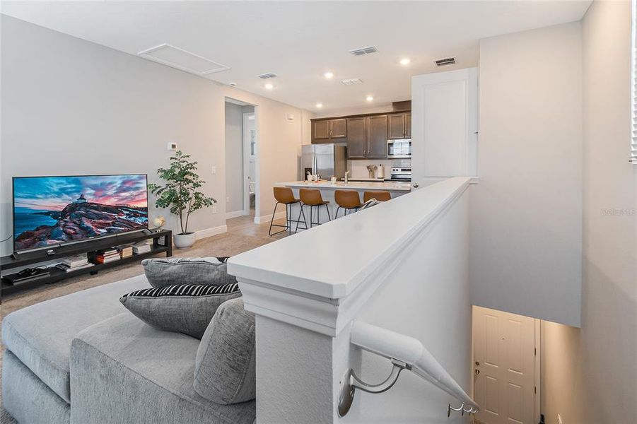 Furnished interior view inside a new home in , Orlando (Image 54).